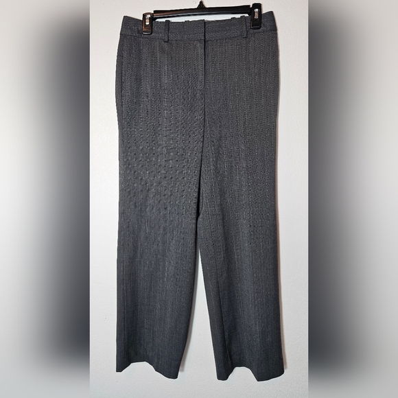 Ann Taylor Gray Pinstripe Dress Pants Women's Size 6 Petite - Picture 1 of 9